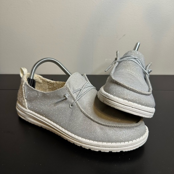Hey Dude Shoes - Hey Dude Wendy Holiday Sparkle - Size 8